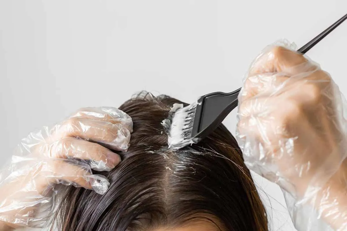 La rinascita naturale: l'henné per capelli grigi